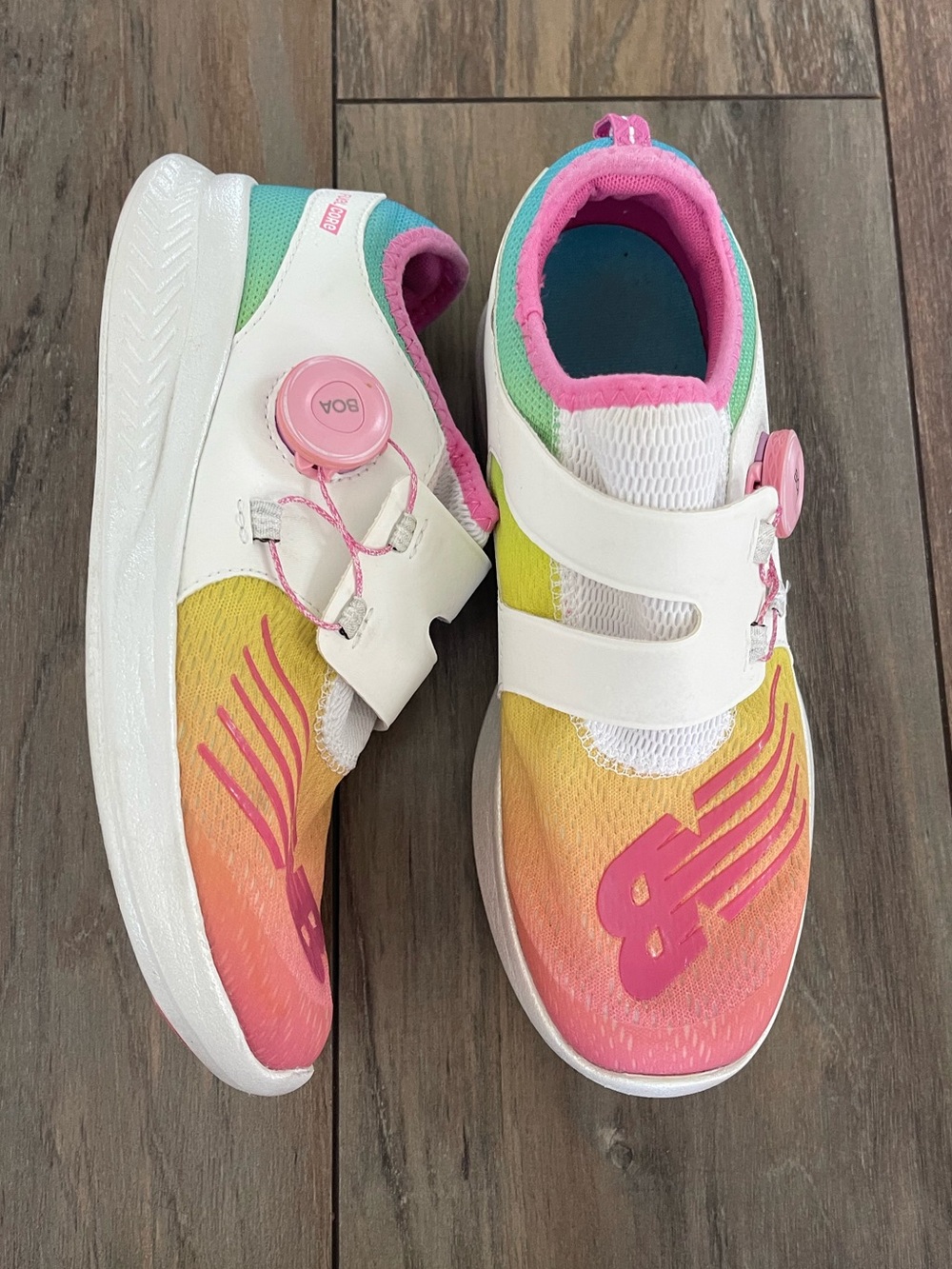 New Balance FuelCore Reveal BOA big girls sneakers vibrant colors size US 6 like
